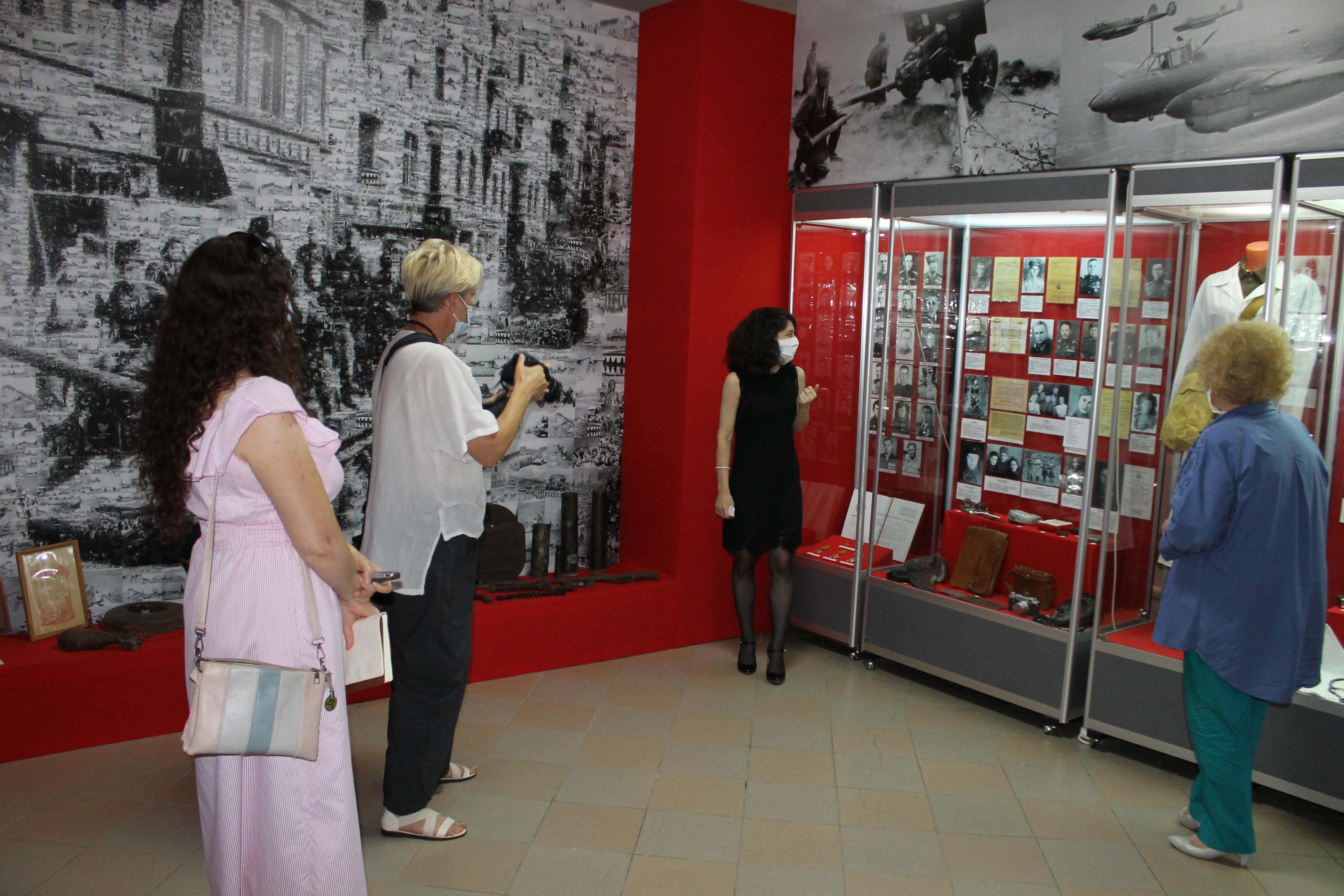 Две экспозиции открылись в Усть-Лабинском музее