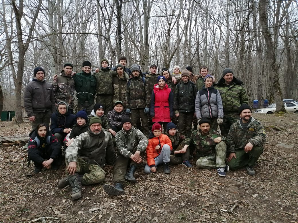 Юные устьлабинцы стали участниками военно-полевых сборов