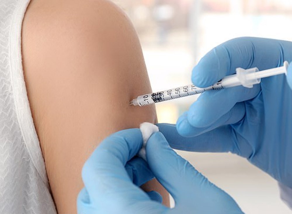 Жителей Усть-Лабинского района пригласили на вакцинацию