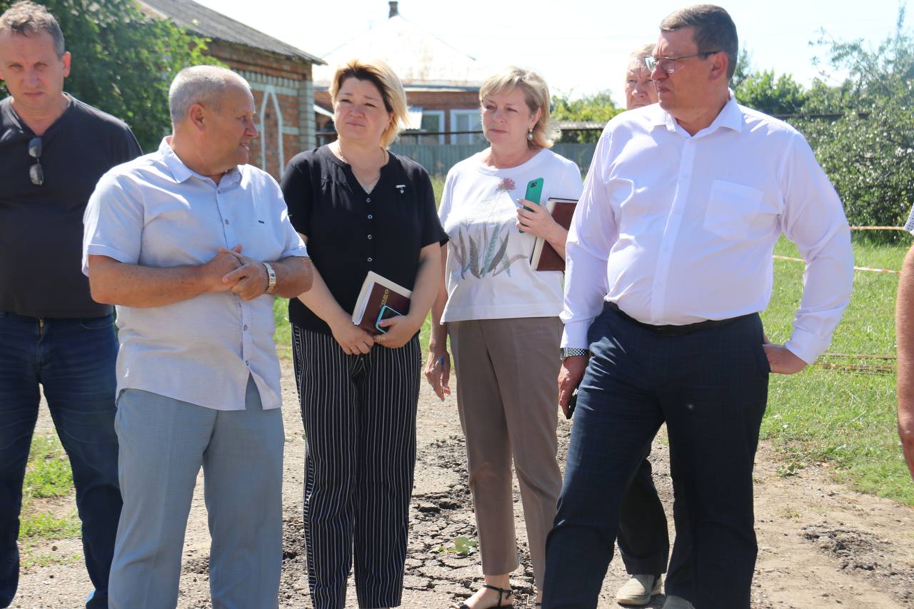 Глава района с рабочим визитом посетил Некрасовское сельское поселение