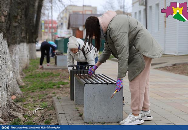 В Усть-Лабинске прошел субботник