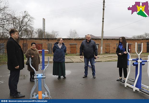 Прошел второй день объезда территорий муниципального этапа конкурса «Лучший орган территориального общественного самоуправления» по итогам работы в 2023 году. 