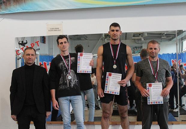 Состоялся Чемпионат Усть-Лабинского района по мас-рестлингу