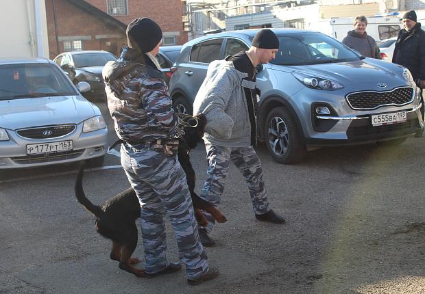 Полицейские Усть-Лабинского района организовали экскурсию для студентов