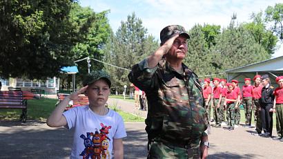 Торжественное открытие смены "Юнармеец" в центре детского отдыха "Тополёк"