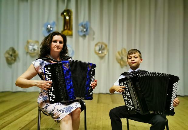 Для Усть-Лабинской школы искусств закупили новые музыкальные инструменты 