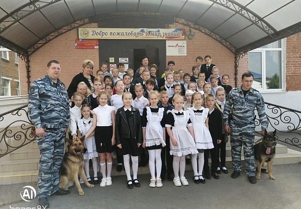 Ричи и Тара снова побывали в гостях у школьников Усть-Лабинска