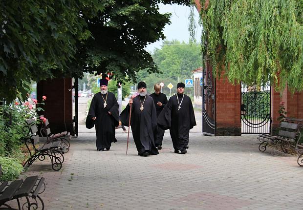 Сергей Запорожский приветствовал на Усть-Лабинской земле Епископа Германа 