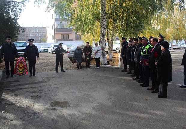 В Усть-Лабинске почтили память сотрудников, погибших при выполнении служебных обязанностей