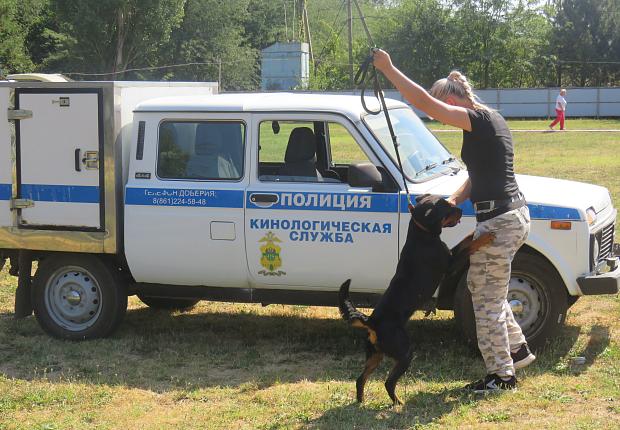 Сотрудники полиции, представители администрации и Общественного совета при Отделе встретились с учащимися профильной смены