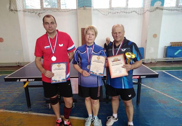 В Усть-Лабинске состоялся чемпионат по пинг-понгу