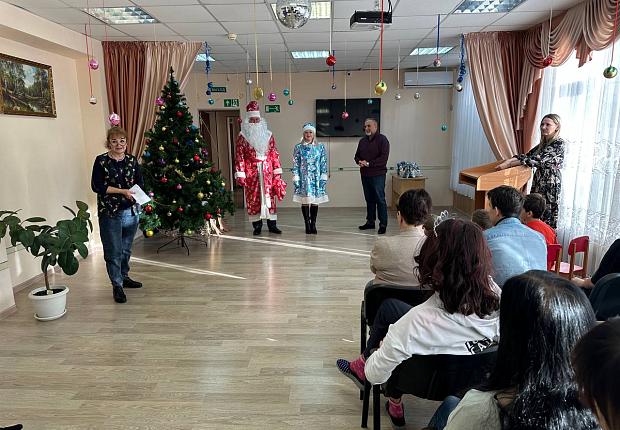 Полицейские и общественники Усть-Лабинского района присоединись к Всероссийской акции «Полицейский Дед Мороз»