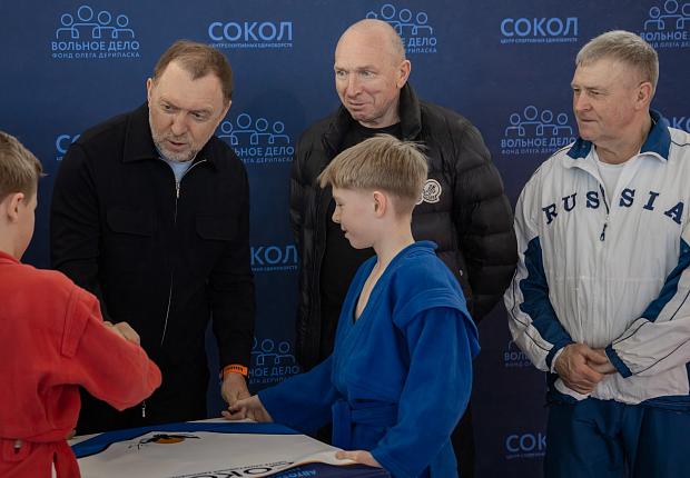 Олег Дерипаска открыл в Нижнем Новгороде центр спортивных единоборств