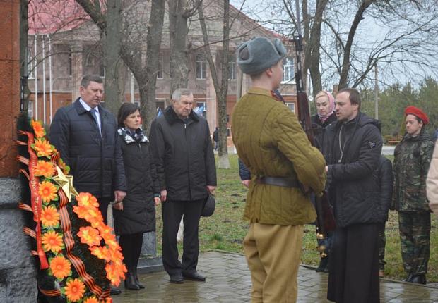 В Усть-Лабинском районе отметили 77-ую годовщину освобождения от фашистских захватчиков