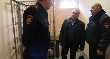 Проверка изолятора временного содержания Отдела МВД России по Усть - Лабинскому району Председателем общественного совета при Отделе. 