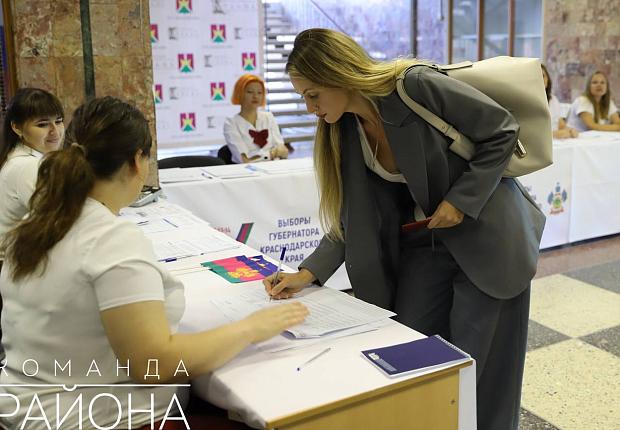 Вместе с семьей принял участие в выборах Губернатора Краснодарского края