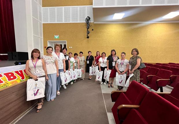 С 30 августа стартует адресное информирование избирателей - методом поквартирного (подомового) обхода домохозяйств, входящих в состав избирательного участка, членами участковых избирательных комиссий Усть-Лабинского района