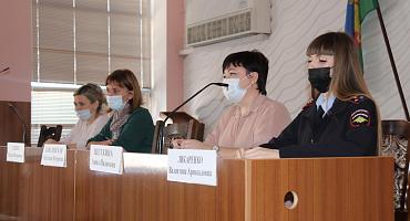 В Усть-Лабинском районе подвели итоги по контрафактной продукции